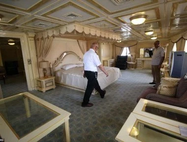 Στο πλωτό παλάτι του Σαντάμ Χουσεΐν (βίντεο)